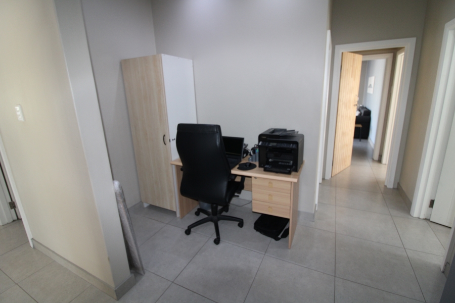 5 Bedroom Property for Sale in Kingswood Golf Estate Western Cape